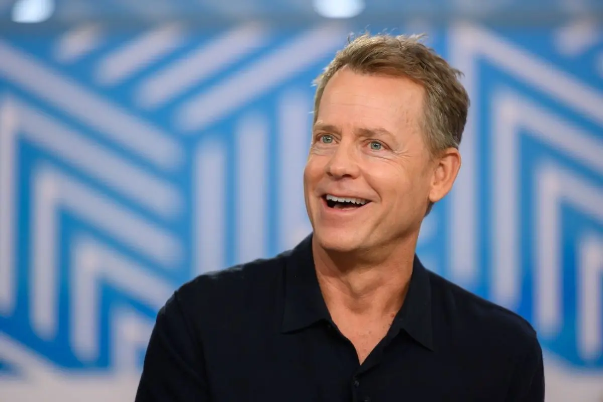 Greg Kinnear