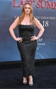 Jennifer Love Hewitt Overcomes Doubts, Shines with Red Carpet Confidence at ‘IKWYDLS’ Premiere