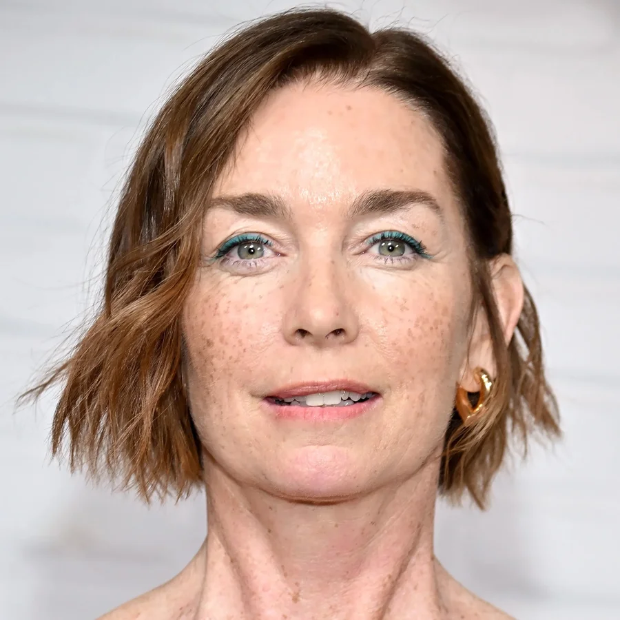 Julianne Nicholson
