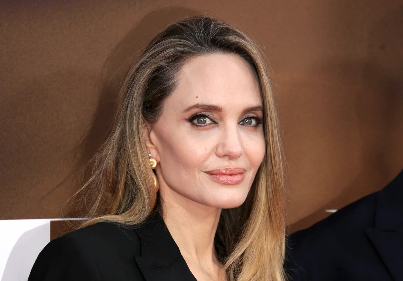 image-of-angelina-jolie-03-09-2025 Angelina Jolie