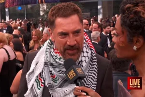 Javier Bardem Wears Keffiyeh, Declares ‘Free Palestine’ at Emmys 2025