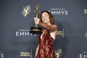 Julianne Nicholson Snags Emmy for Guest Actress in HBO’s Hacks