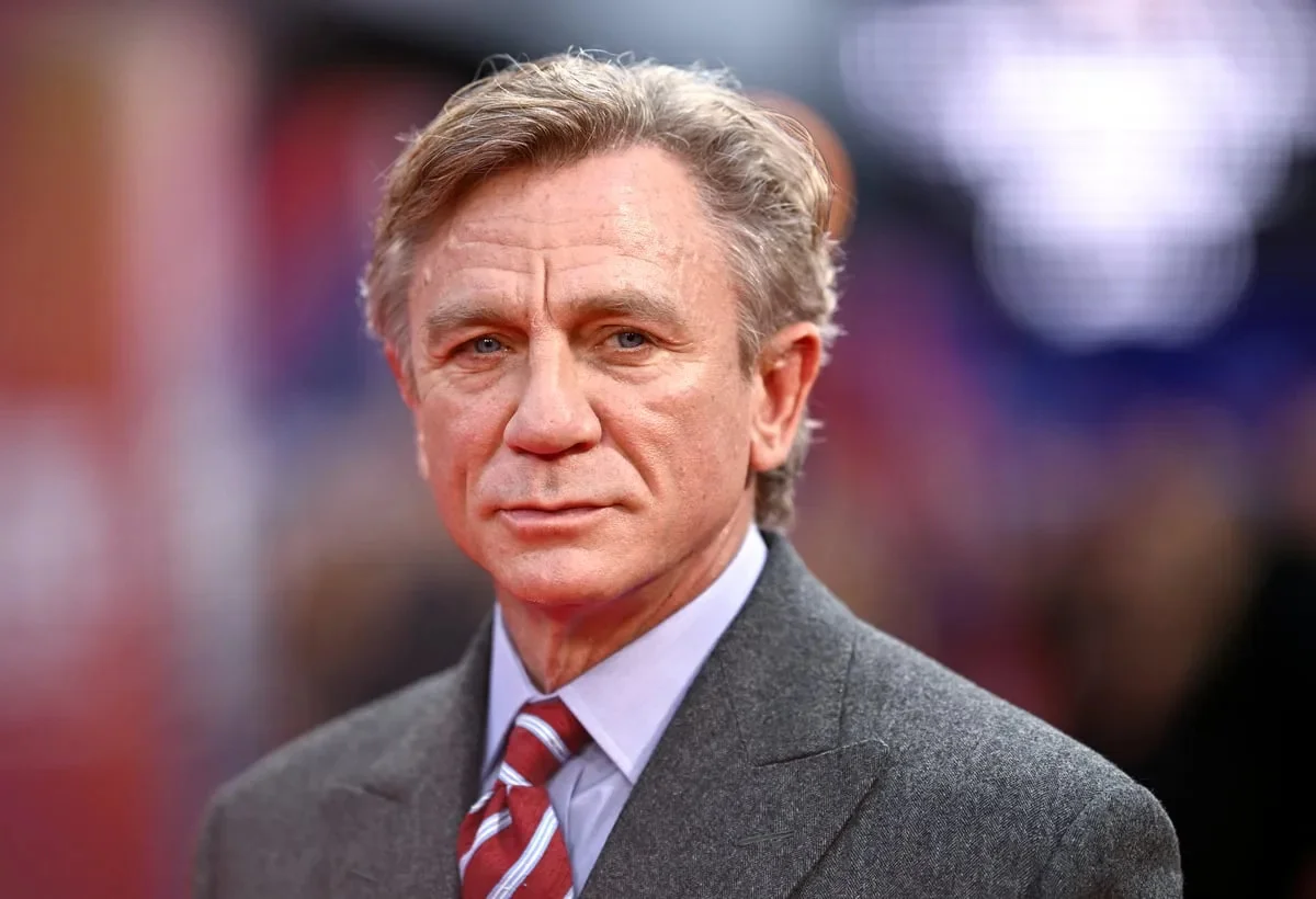 Daniel Craig