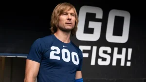 Glen Powell Teams Up With Judd Apatow for New Comedy Movie