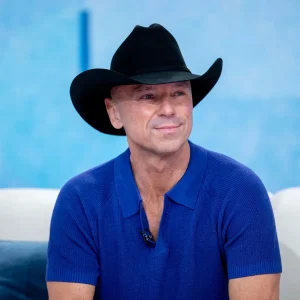 Michael J. Fox Praises Dana Carvey’s Shocking SNL Impression