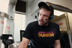 Ben Affleck, Jennifer Aniston Lead Star-Studded Dunkin Ad