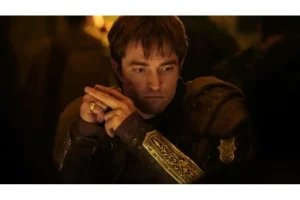 Christopher Nolan Reveals How Batman Begins Replaced Troy