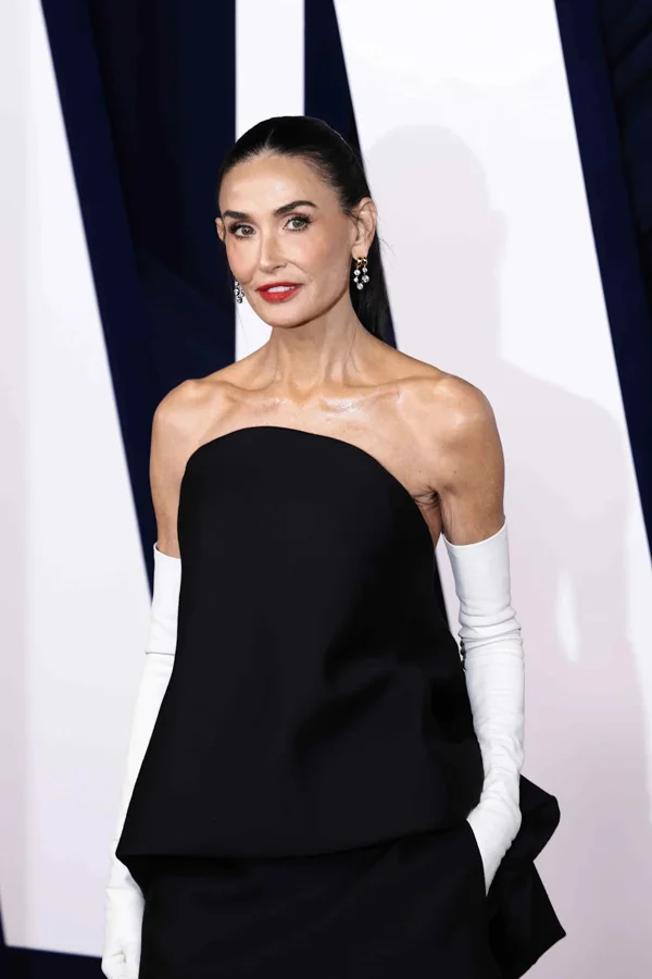 image-of-demi-moore-12-11-2025 Demi Moore