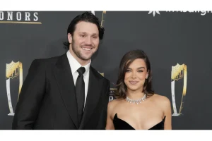 Hailee Steinfeld, Josh Allen Share Adorable Moment at Game