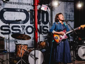 Idina Menzel Surprises Kristin Chenoweth with Broadway Support