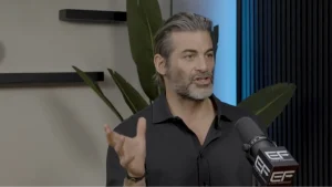 Jennifer Aniston Opens Up About Romance with Hypnotist Jim Curtis