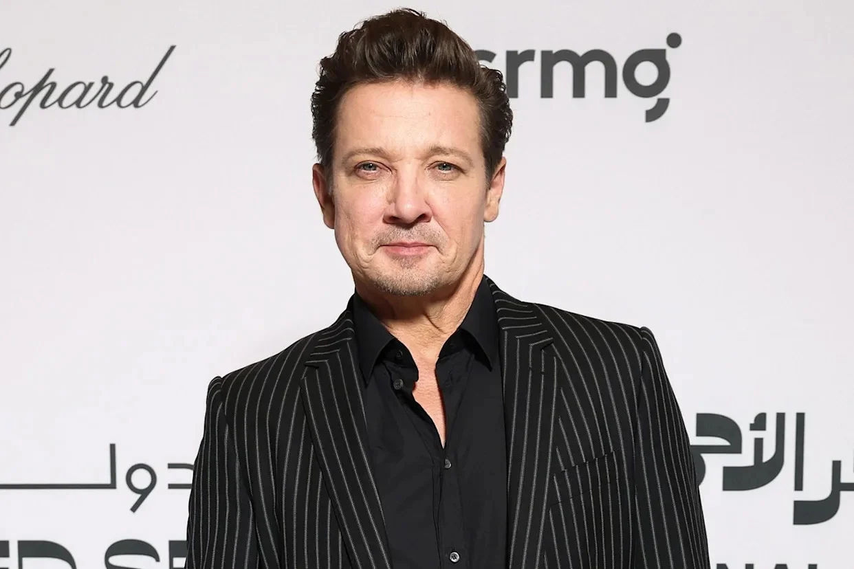image-of-jeremy-renner-08-11-2025 Jeremy Renner