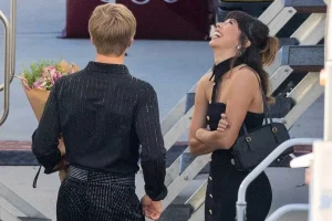 Joe Keery Wears Stranger Things Costume to Officiate Wedding