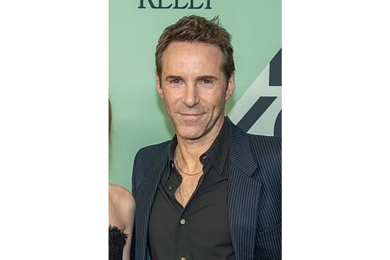 Image of Alessandro Nivola