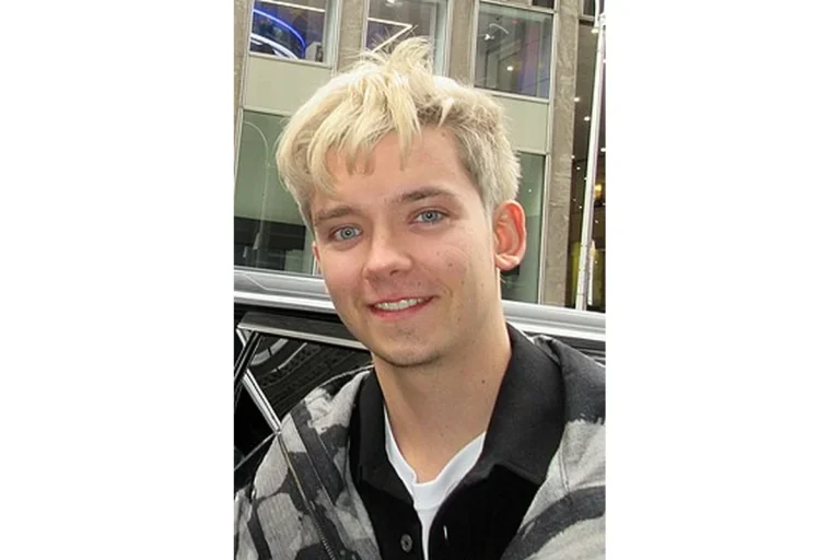 Image of Asa Butterfield