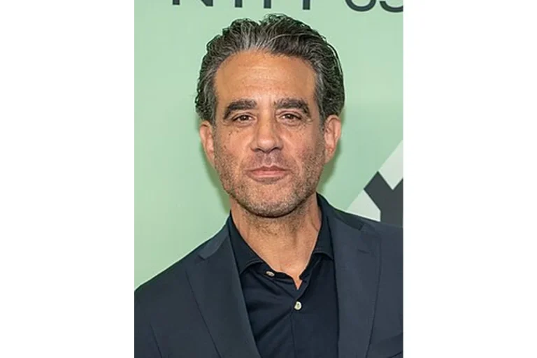 Image of Bobby Cannavale