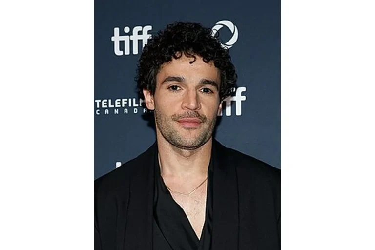 Image of Christopher Abbott