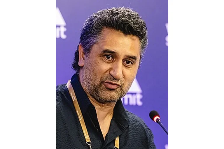 Image of Cliff Curtis