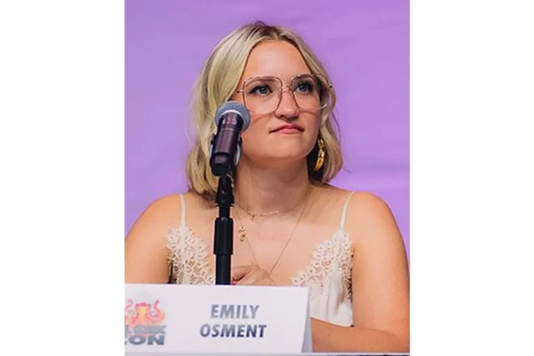 Image of Emily Osment