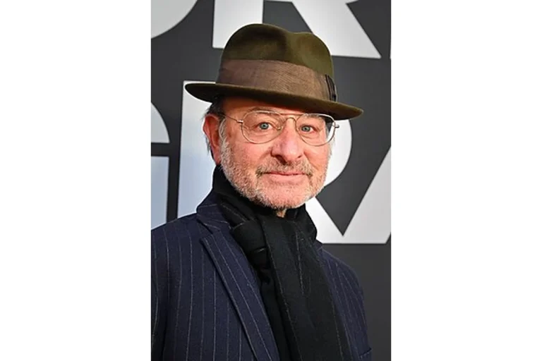 Image of Fisher Stevens