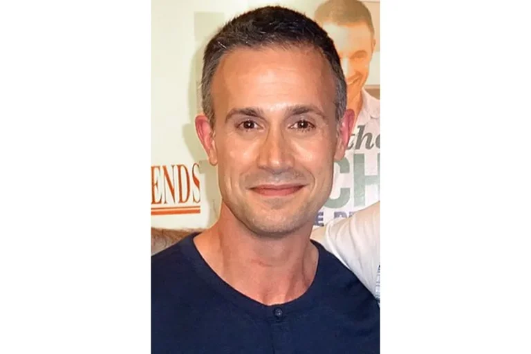 Image of Freddie Prinze Jr.