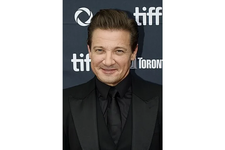Image of Jeremy Renner