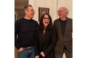Julia Louis-Dreyfus Joins Seinfeld Christmas Reunion Bash