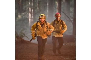 CNN Reporter Offers Apology to Michael Douglas & Zeta-Jones