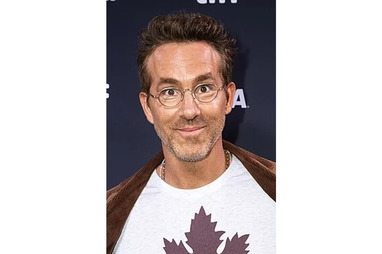 Image of Ryan Reynolds