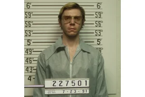 Evan Peters on The Beauty: Ryan Murphy’s Most Unhinged Series Yet