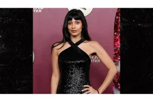 Jameela Jamil Calls Blake Lively a ‘Suicide Bomber’ in Private Texts