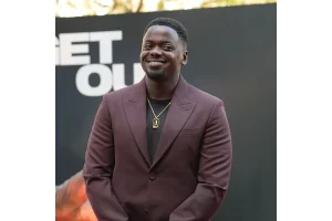 Daniel Kaluuya in Talks for Mind-Bending A24 Sci-Fi ‘Hotel Hotel’