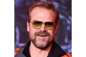 David Harbour’s Dark Dating App Thriller Ends in Murder