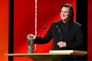 Jim Carrey Reveals Secret Girlfriend After Years of Privacy