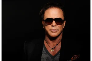 Mickey Rourke’s Natural Aging Shown in Stunning AI Images