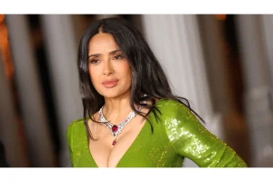 Salma Hayek Boldly Embraces Grays with Trendy New Look