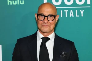 Women’s Hockey Team Dines with Stanley Tucci, Outshining Men