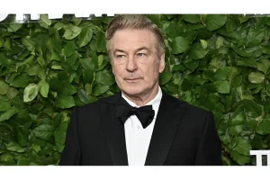 Alec Baldwin Theatre Review: Absurdist Play Falls Flat