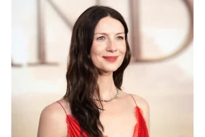 Caitríona Balfe Reveals the Meaning Behind Her Jewelry