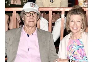 SNL Vet Calls Chevy Chase an Unflushable Nightmare Again