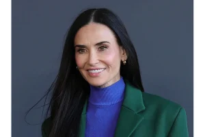 Demi Moore Stuns with Unforgettable Red Carpet Style Win