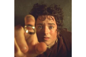 Elijah Wood Hints at Frodo Return in Lord of the Rings Spin-Off