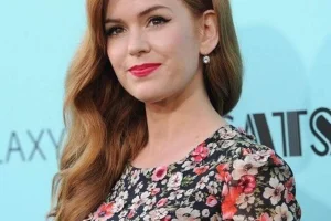 Isla Fisher Stuns in Leather at Paris Fashion Week Show