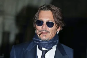 Jerry Bruckheimer Confirms Johnny Depp’s Return in Pirates 6