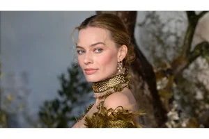 Margot Robbie Stuns with Chic New Hairstyle at Paris Fashion Week