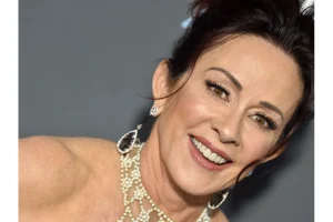 Patricia Heaton Stuns at 68 with Glamorous Gray Hair Look