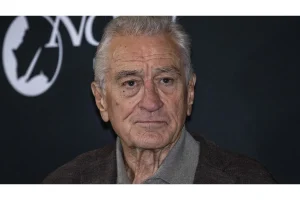 Aubrey Plaza Reveals Awkward Intimate Scene with De Niro